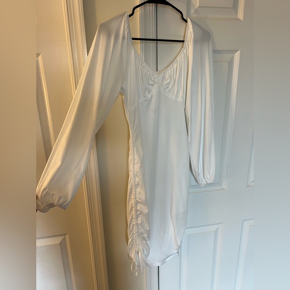 NWOT Drawstring Ruched Dress - Picture 4 of 5